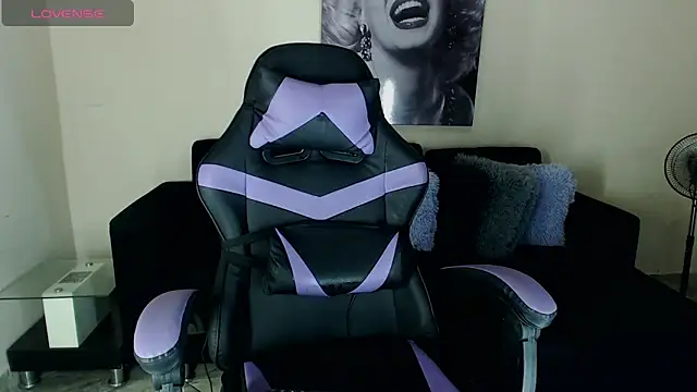 Realbadbxtch online show from 12-10-24, 10:37