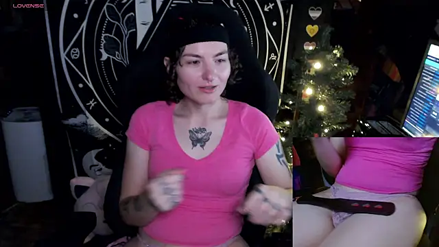 BrandiWRLD 999 online show from 12-23-24, 09:08