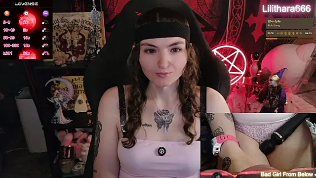 BrandiWRLD 999 online show from 07-12-26, 05:04