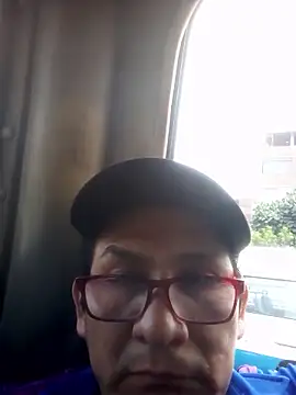 Snapshot of ardiente47 chatting on 10-26-25, 06:14 ardiente47 online show from 10-26-25, 06:14