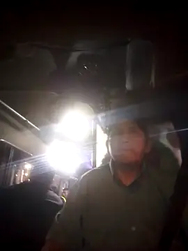 Snapshot of ardiente47 chatting on 10-30-25, 12:23 ardiente47 online show from 10-30-25, 12:23