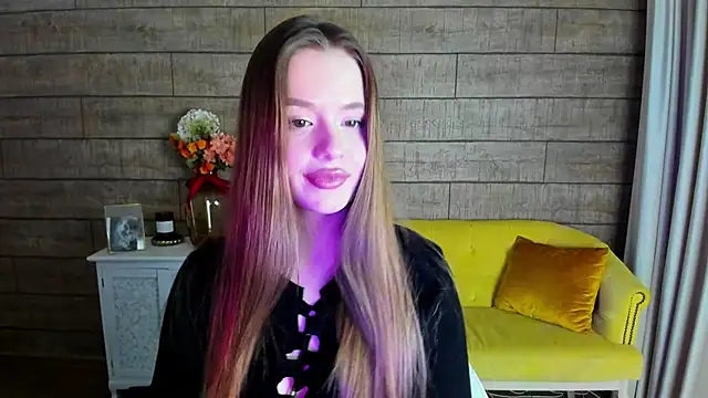 MilanaBalmain online show from 02-17-25, 11:34