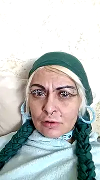 Snapshot of Gardener_of_Illusions chatting on 02-23-25, 05:39 Gardener of Illusions online show from 02-23-25, 05:39