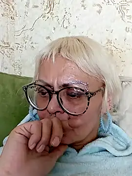 Snapshot of Gardener_of_Illusions chatting on 03-06-25, 04:07 Gardener of Illusions online show from 03-06-25, 04:07