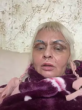 Snapshot of Gardener_of_Illusions chatting on 03-08-25, 10:34 Gardener of Illusions online show from 03-08-25, 10:34