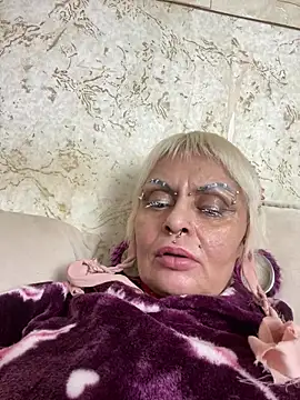 Snapshot of Gardener_of_Illusions chatting on 03-09-25, 01:35 Gardener of Illusions online show from 03-09-25, 01:35