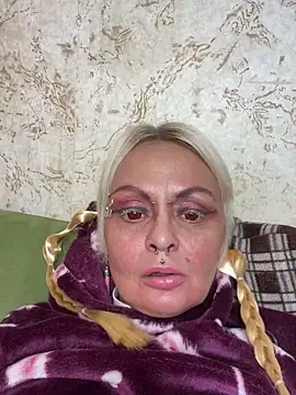 Snapshot of Gardener_of_Illusions chatting on 09-19-25, 02:02 Gardener of Illusions online show from 09-19-25, 02:02