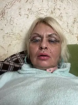 Snapshot of Gardener_of_Illusions chatting on 10-23-25, 04:12 Gardener of Illusions online show from 10-23-25, 04:12