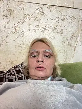 Snapshot of Gardener_of_Illusions chatting on 12-05-25, 06:22 Gardener of Illusions online show from 12-05-25, 06:22