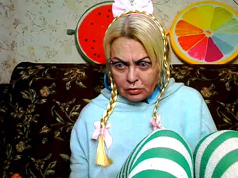 Snapshot of Gardener_of_Illusions chatting on 02-09-26, 07:56 Gardener of Illusions online show from 02-09-26, 07:56