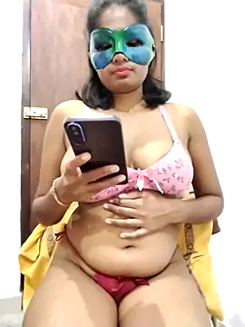 Snapshot of Zaraangle chatting on 02-22-26, 01:09 Zaraangle online show from 02-22-26, 01:09