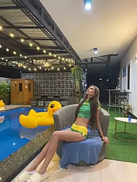 Snapshot of dreamgirls100 chatting on 12-30-24, 04:08 dreamgirls100 online show from 12-30-24, 04:08