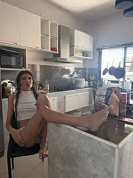 Snapshot of dreamgirls100 chatting on 12-31-24, 06:37 dreamgirls100 online show from 12-31-24, 06:37