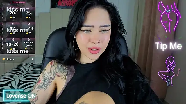 baby  kim online show from 12-16-25, 05:23