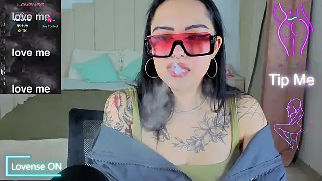 Snapshot of baby__kim chatting on 12-18-25, 08:37 baby kim online show from 12-18-25, 08:37