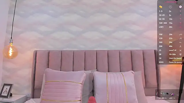 im nika  online show from 01-20-25, 04:34