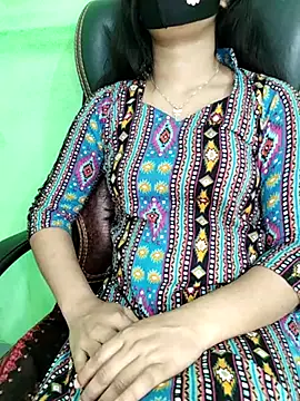 Snapshot of Tapur- chatting on 03-08-25, 03:50 Tapur- online show from 03-08-25, 03:50