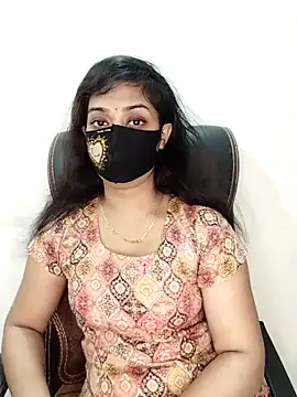 Snapshot of Tapur- chatting on 10-18-25, 06:30 Tapur- online show from 10-18-25, 06:30