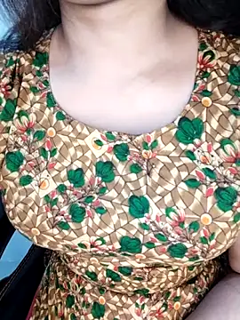 Snapshot of Tapur- chatting on 12-17-25, 03:51 Tapur- online show from 12-17-25, 03:51