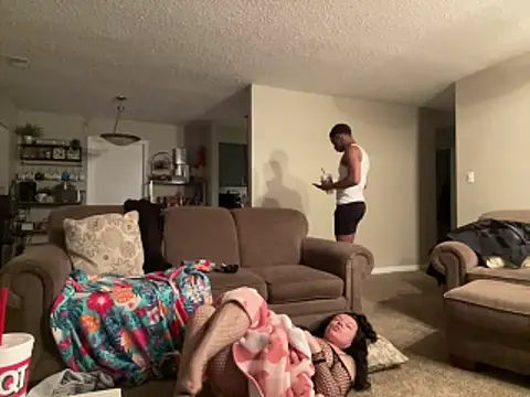 Snapshot of megstarzxxx chatting on 01-09-25, 03:04 megstarzxxx online show from 01-09-25, 03:04