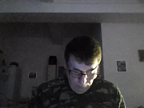 Snapshot of Lisak951 chatting on 12-19-24, 05:40 Lisak951 online show from 12-19-24, 05:40