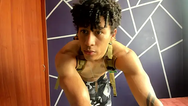 Pendragon1224 online show from 12-29-24, 04:08