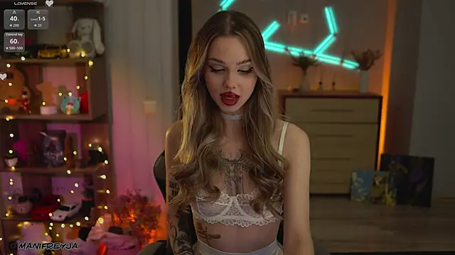 ManiFreyja online show from 12-01-25, 06:24