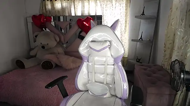 Mia Fischer online show from 02-20-25, 07:08