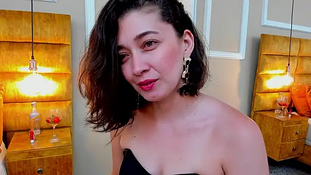 Snapshot of adarussell chatting on 01-26-25, 05:23 adarussell online show from 01-26-25, 05:23