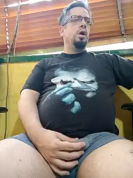 Snapshot of MrBig_2024 chatting on 01-19-25, 10:28 MrBig 2024 online show from 01-19-25, 10:28