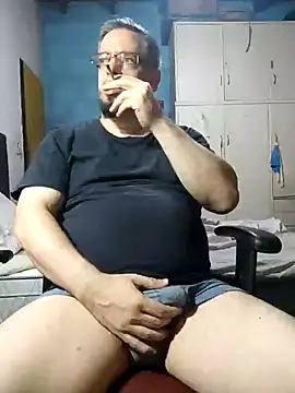 Snapshot of MrBig_2024 chatting on 02-04-25, 03:11 MrBig 2024 online show from 02-04-25, 03:11