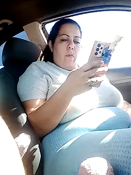 kittymorenita26 online show from 02-10-25, 01:33