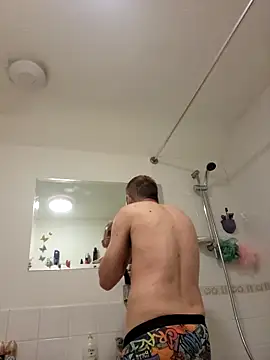 Snapshot of Polish41 chatting on 10-26-25, 12:11 Polish41 online show from 10-26-25, 12:11