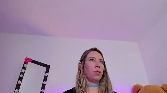 JanneKim online show from 01-04-25, 04:01