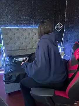 Paloma  LS online show from 10-26-25, 09:10