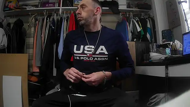 Snapshot of smokee_parT903 chatting on 10-09-25, 05:44 smokee parT903 online show from 10-09-25, 05:44