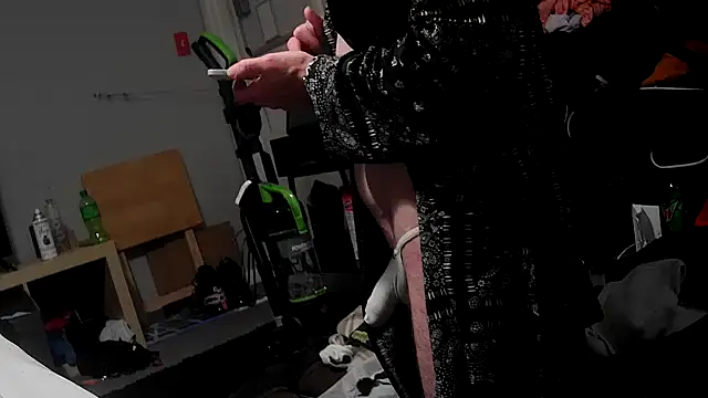 Snapshot of smokee_parT903 chatting on 10-24-25, 07:43 smokee parT903 online show from 10-24-25, 07:43