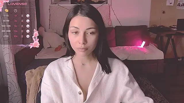 Snapshot of valorant_girl chatting on 02-20-25, 07:41 valorant girl online show from 02-20-25, 07:41