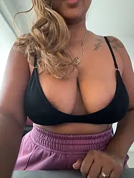 TEMPTING-TAMMY online show from 11-27-25, 01:57