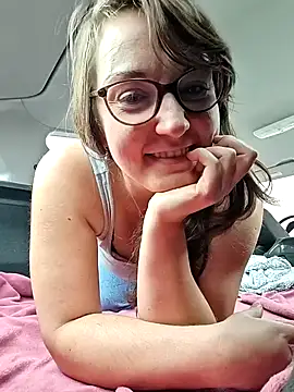 Snapshot of stunning_Rosi chatting on 12-16-24, 12:27 stunning Rosi online show from 12-16-24, 12:27