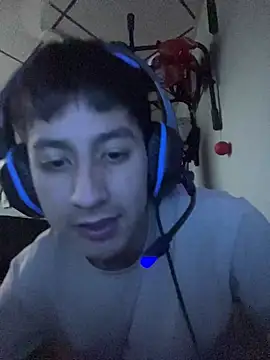 Snapshot of Stiven_017 chatting on 01-18-26, 10:57 Stiven 017 online show from 01-18-26, 10:57