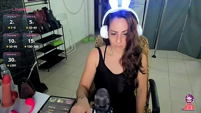 jessiburningheels online show from 02-23-25, 10:28