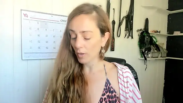 Snapshot of jessiburningheels chatting on 01-14-26, 02:23 jessiburningheels online show from 01-14-26, 02:23