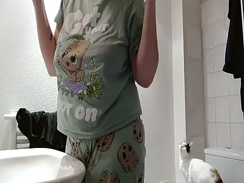 Lauzo21 online show from 04-16-26, 07:20