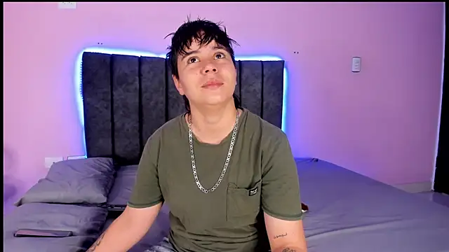 AbbySmiitth  online show from 02-05-25, 12:17