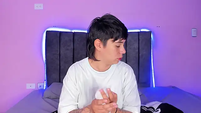 AbbySmiitth  online show from 02-13-25, 12:43