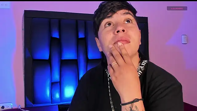 AbbySmiitth  online show from 03-10-25, 12:26