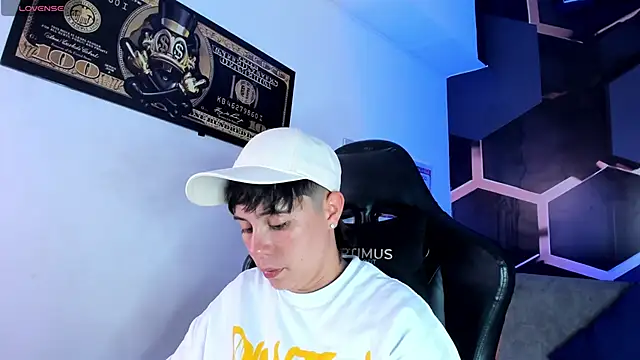 AbbySmiitth  online show from 11-04-25, 09:36