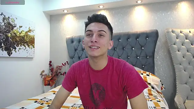 Snapshot of MrWilliseo chatting on 01-09-25, 07:40 MrWilliseo online show from 01-09-25, 07:40