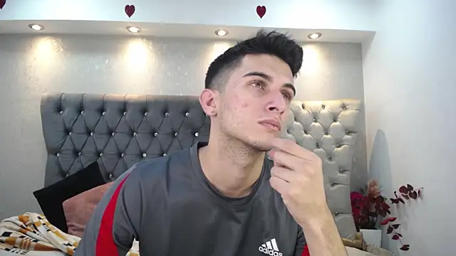 Snapshot of MrWilliseo chatting on 02-27-25, 08:09 MrWilliseo online show from 02-27-25, 08:09